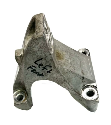 Кронштейн крепления двигателя Acura RL 1999-2004 левый со стороны водителя 50825-SZ3-010 OEM - Изображение 1 из 4