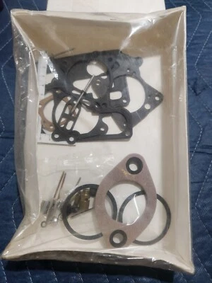 Kit de carburador Standard Motor Products 1220C Ford Mustang Bronco 4,9 L Foto 1 de 3