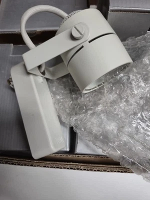 Гусеничное освещение WAC Lighting HHT-809-WT (доступно 33 шт.) - Изображение 1 из 4