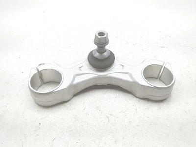 14-18 宝马 R1200GS 底部下三树转向夹 — 第 1/4 张图片