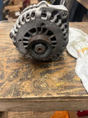 Alternador GMC SIERRA 2500 02 03 04 05 Foto 1 de 2