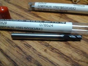 5/32 Zoll 4FL SE STUMMELLÄNGE TiAlN HARTMETALL SCHAFTFRÄSER 5/32 ZOLL X 3/16 ZOLL X 3/8 ZOLL X 2 ZOLL - Bild 1 von 1