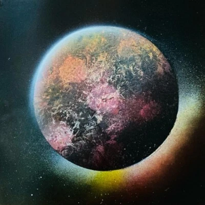 Crimson Ember Moon- 手工制作喷漆行星艺术纸上 — 第 1/4 张图片