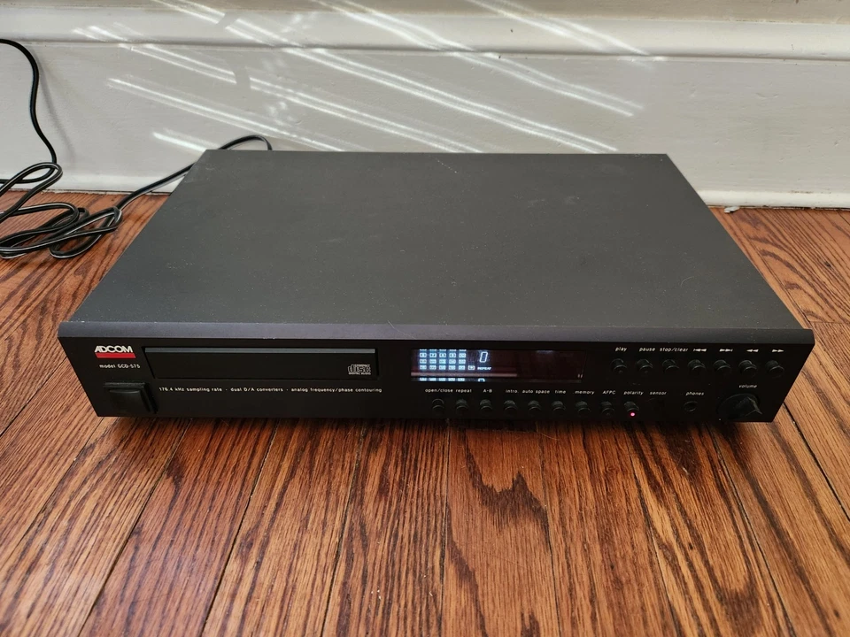 Adcom GCD-575 Compact Disc CD Player 176.4 kHz Dual D/A Converters - Image 1 of 4