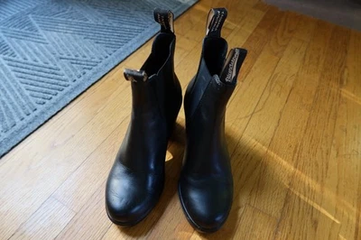 Женские сапоги на высоком каблуке Blundstone серия #2365 черная кожа размер 8,5 США - Изображение 1 из 4