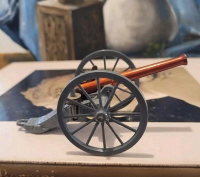 Cañón de artillería vintage Inglaterra Foto 1 de 4