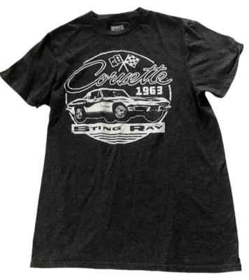 Corvette 1963 Sting Ray TShirt GM Size S Gray White Classic Car Chevrolet Unisex - Image 1 of 4
