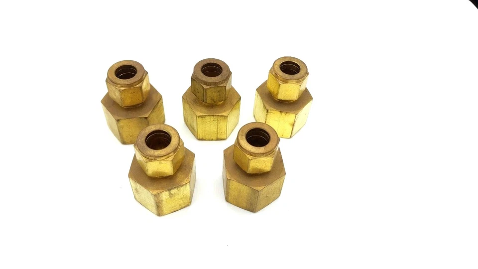 NEW!! LOT OF 5! Swagelok B-810-7-12 Brass 1/2 in. Tube OD x 3/4 in. Female NPT - Image 1 of 1