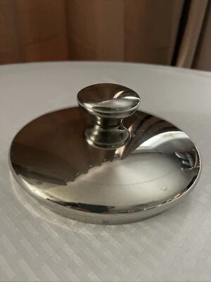 Tapa de acero inoxidable Cooks Essentials borde de 6 1/4” de diámetro. Redondo Foto 1 de 4