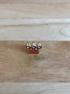 1984 Olympic USA UNIROYAL PIN Sports Collectible with Pin Back - Picture 1 of 3