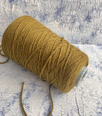 Cashmere DK yarn 100% Cashmere Cariaggi 320m/100g (349 yards/3.52oz) Per 100g - Image 1 of 4