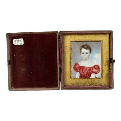 Retrato en miniatura británico c.1830 “NIÑO CON VESTIDO DE TERCIOPELO ROJO” Estuche Pintura De Colección Foto 1 de 4