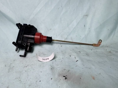 Elemento actuador cierre tapa maletero trasero mercedes 190e w126 w201 w124 Foto 1 de 4