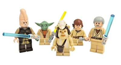 Lego Star Wars Minifigure Lot w/ Lighsabers - 5 Jedi & Ewok Figures Yoda Logray - Image 1 of 4