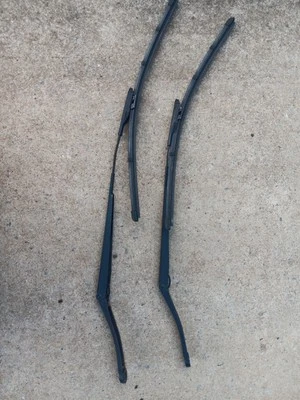 Windshield Wiper Arms for 2008 Ford Escape - Изображение 1 из 4