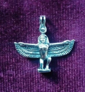 925 STERLING SILVER EGYPTIAN MYTHOLOGY WINGED BIRD PENDANT BRAND NEW CHARM - Picture 1 of 4