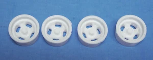 AMT Set of 4 New White Plastic 60's Stocker-Wide 4 Hole Slot Dish Mags 1/25 - Picture 1 of 4