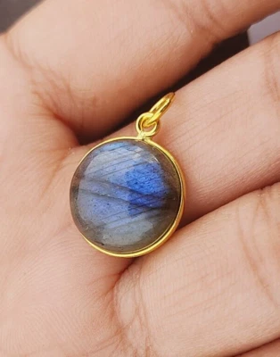 Dije de labradorita natural, colgante hecho a mano de oro amarillo de 18 quilates, Foto 1 de 4