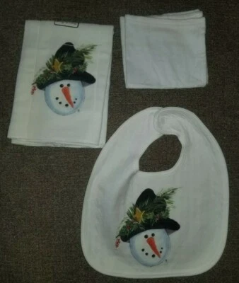 NUEVO Diseños de Beverly Conjunto de 3 Baberos para Bebé, Paño para Eructar y Paño de Lavado Muñeco de Nieve Foto 1 de 4