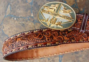 SELTENER VINTAGE COMANCHERO BUCKSTITCH LEDERGÜRTEL ~ GOLD & SILBER ARCO SCHNALLE - Bild 1 von 15