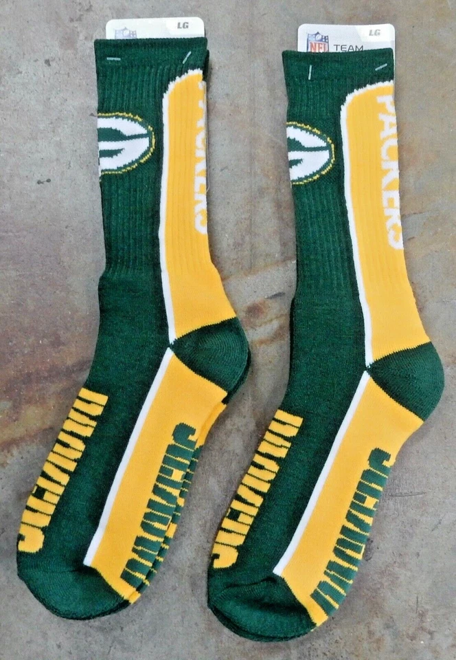 FOR BARE FEET 2 Pack NFL Green Bay Packers Socks Gift Set V Curve Green Yellow Crew Large