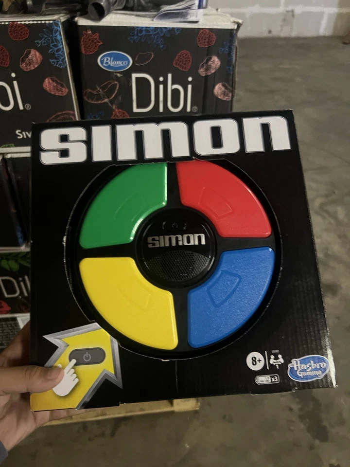 Hasbro A8766 Simon Swipe Game Childrens Electronics