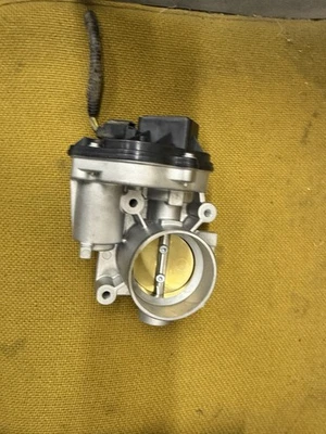 Throttle Body For 08-11 Ford Focus & 10-13 Ford Transit Connect 2.0L DOHC - Image 1 of 4