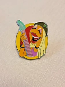 Pin Janice caja misteriosa de los parques Disney de los Muppets 2023 - Imagen 1 de 3