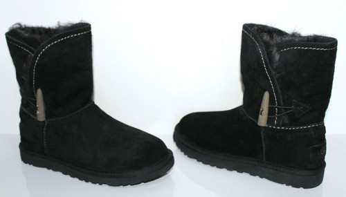 Ugg Australia 1008043 Stivali da donna corti in pelle di pecora scamosciata prato nero 6