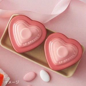 Le Creuset D'Amour Collection Miniature Ramekin Heart Rose Quartz with Tray NEW - Picture 1 of 6