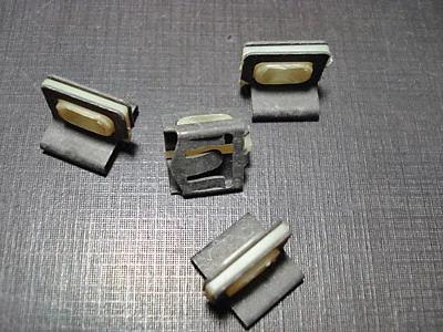 4 clips de barra de pestillo de puerta NORS para Ford Lincoln Mercury 1977-1989 Foto 1 de 4