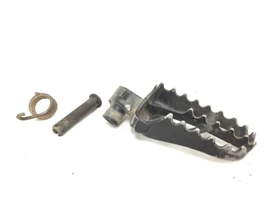 Yamaha YZ250F WR250F YZ125YZ250 YZ400 WR426F OEM Right Footrest Footpeg Peg Step - Image 1 of 4