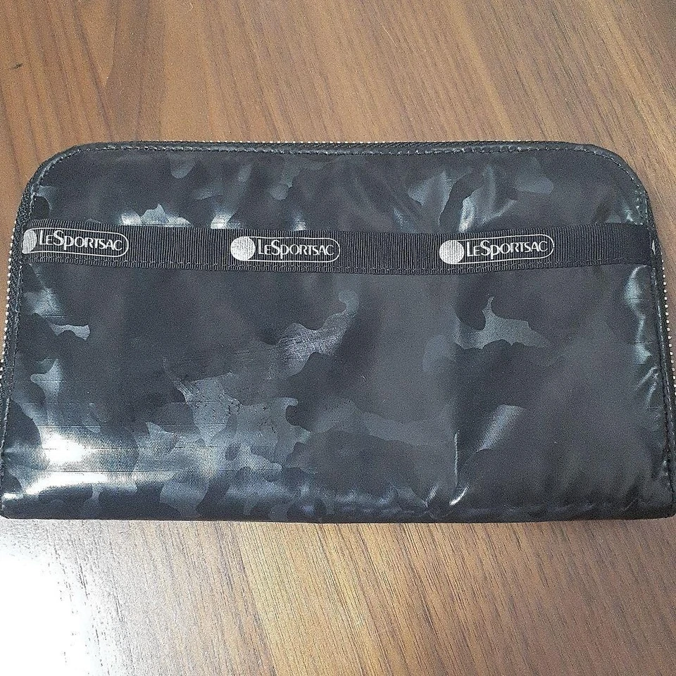 Estuche para tarjetas de monedas Lesportsac billetera larga negra de Japón Foto 1 de 4