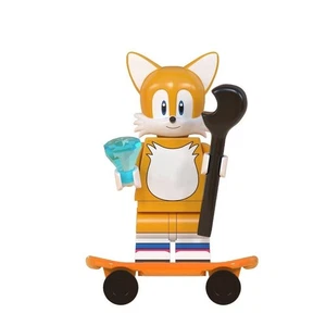 Custom Sonic the hedgehog Tails on a skateboard Minifigure - Picture 1 of 1