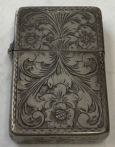 ACCENDINO VINTAGE ARGENTO STERLING INCISO FLOREALE CON INSERTO ZIPPO X790 - Foto 1 di 7