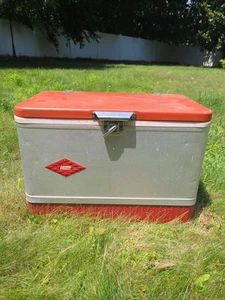 Coleman Vintage 6-22 Diamond Logo Snow Lite Red/Silver Aluminum Cooler 1960s - Picture 1 of 13