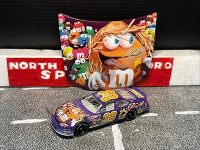 Elliott Sadler #38 2005 M&M’s Minis Halloween NASCAR 1/64 diecast suelto con capucha Foto 1 de 4