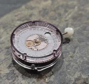 SB7E: ETA 955.114 Quartz Watch Movement – 3-Hand Date, 7 Jewels -NOS - Picture 1 of 3