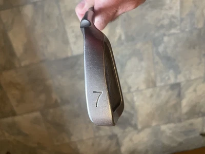 Ping i3 O-Size #7 Irons / BLUE Dot / REG FLEX  Ping 350 Series Shaft 37" - Image 1 of 4