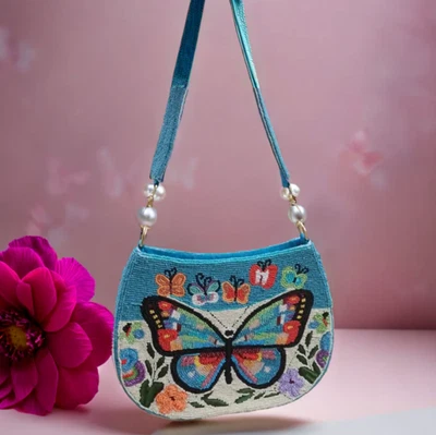 Bolso Hecho a Mano Patrón Mariposa - Inspirado en Marie Frances - Lujoso Bolso con Cuentas Foto 1 de 4