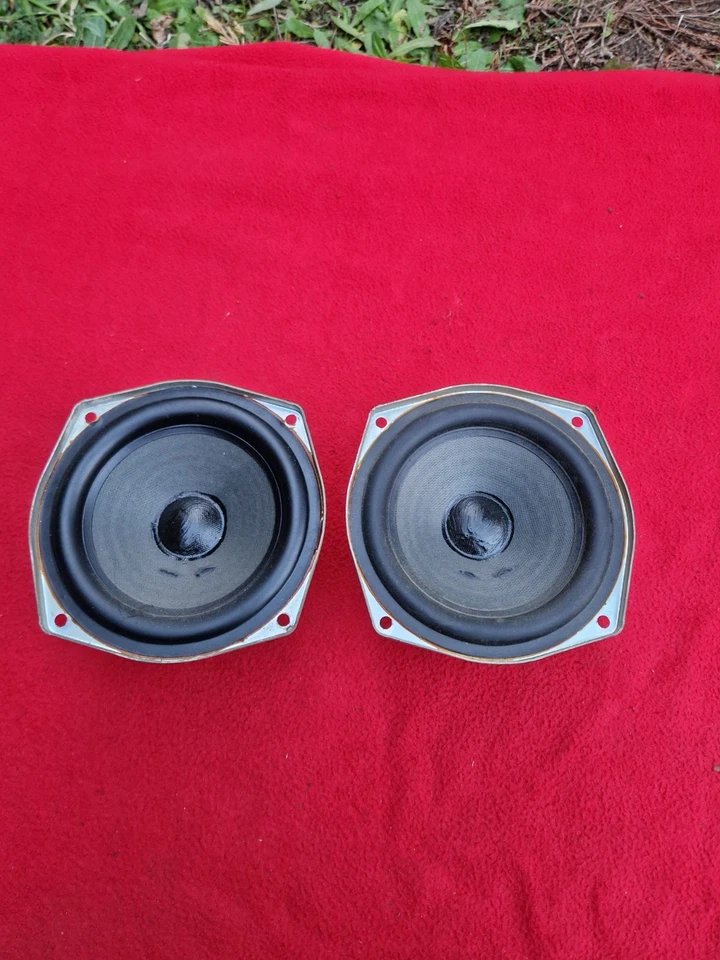 PAIRE DE MEDIUMS VINTAGE CELESTION D ORIGINE DITTON 22 - Immagine 1 di 4
