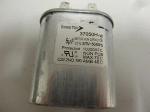 Diversitech Capacitor 37050H-vi; 156148; 5UF; 370V; 50/60Hz "USED" - Picture 1 of 3