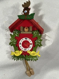 Vintage Midwest Reindeer Cuckoo Clock Wood Christmas Ornament - Foto 1 di 2