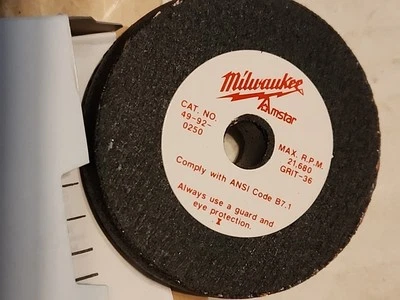Milwaukee Electric Grinding Wheel Case 25-2-1/2"x1/2"x3/8" Hole Cat #49-92-0250 Foto 1 de 3