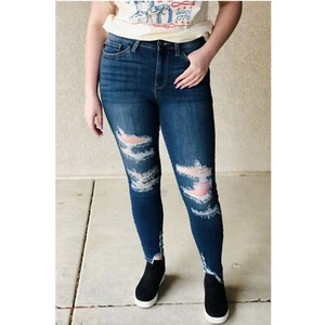 Jeans JUDY BLUE Talla 5/27 Azul Piper Calce Ajustado Denim Envejecido Dobladillo Crudo Tobillo - Imagen 1 de 9