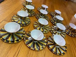 Juego de 13 tazas de almuerzo modernas de mediados de siglo Bangholm Dinamarca platillos y platos - Imagen 1 de 7