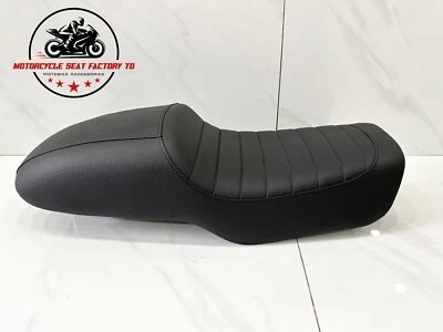 Honda CB750C на заказ 1980-1983 черное сиденье низкопрофильное двухместное пассажирское кафе гоночное. - Изображение 1 из 4