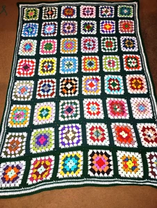 NEW HAND MADE HUNTER GREEN Multi-Color GRANNY SQUARES AFGHAN (lot#130) - Picture 1 of 2