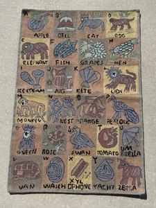 Vintage Handarbeit Aubusson Alphabet Teppich Wandteppich Kettenstich Nadelspitze 2x3 Fuß - Bild 1 von 7