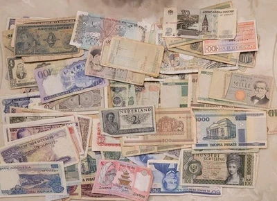 Alrededor del mundo - Aproximadamente 280 billetes, circulados, en muy buen estado a XF Foto 1 de 4